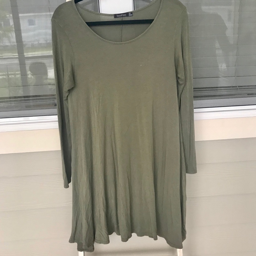 Olive green long sleeve shift dress